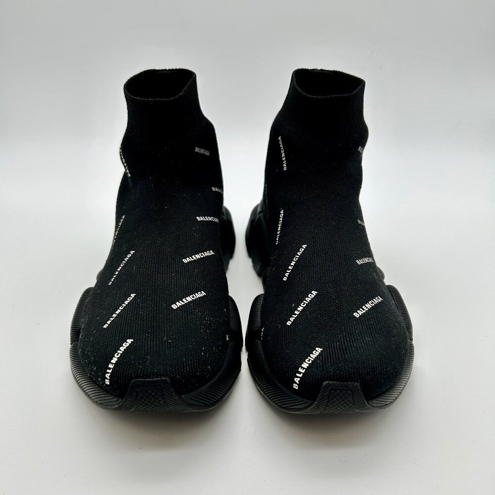 Balenciaga Speed sneaker in black w/white logos. EU 35